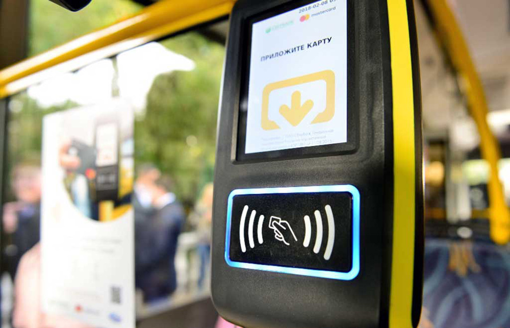 Автобусы Сочи постепенно переходят на безналичный расчет