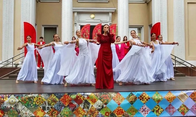 В Сочи завершился XIX Межрегиональный фестиваль «Черноморская палитра»